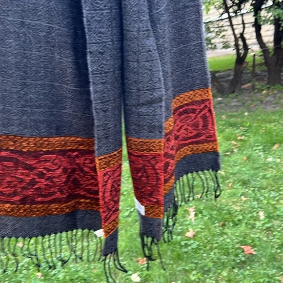 🐑 🇮🇪Unisex Charcoal/Red/Orange Woven Scarf Wool Blend Fringed Scarf 15”W x 63”L - Picture 12 of 17